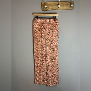 Forever 21 size L (IT# 0029)